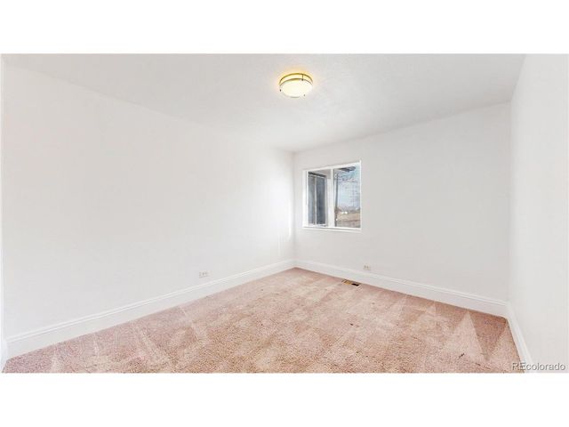 345 S Utica St, Denver, CO 80219