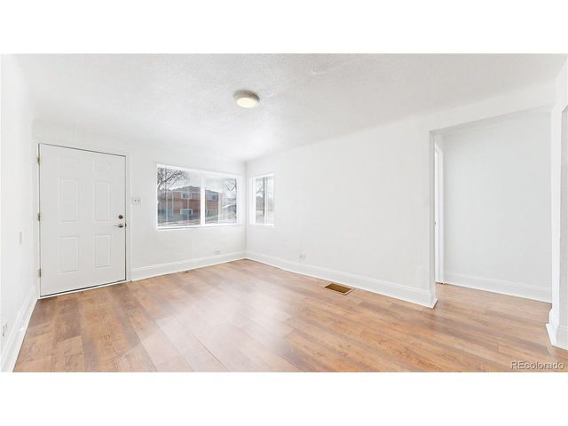 345 S Utica St, Denver, CO 80219