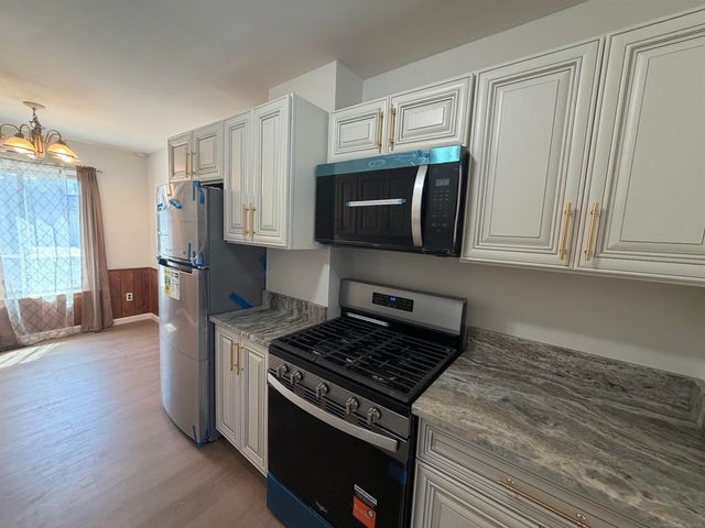 4446 15 mile Road, Sterling Heights, MI 48310