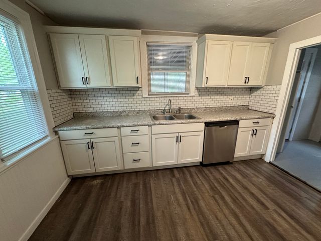 927 Prospect Avenue NE, Grand Rapids, MI 49503