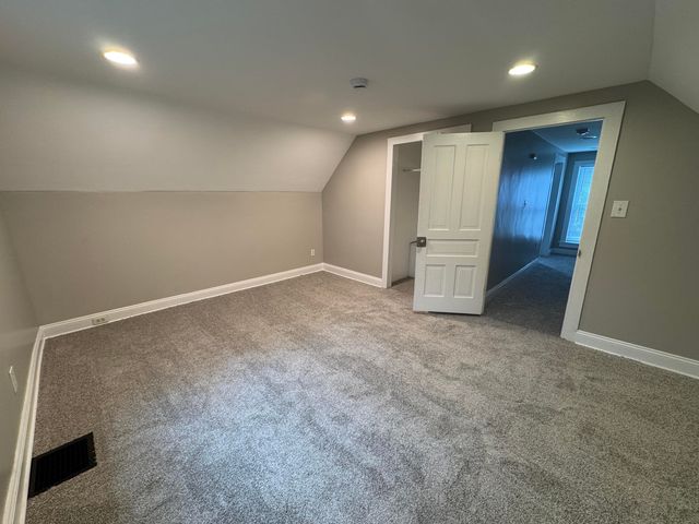 927 Prospect Avenue NE, Grand Rapids, MI 49503