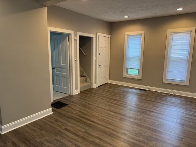 927 Prospect Avenue NE, Grand Rapids, MI 49503