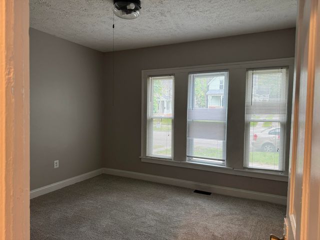 927 Prospect Avenue NE, Grand Rapids, MI 49503