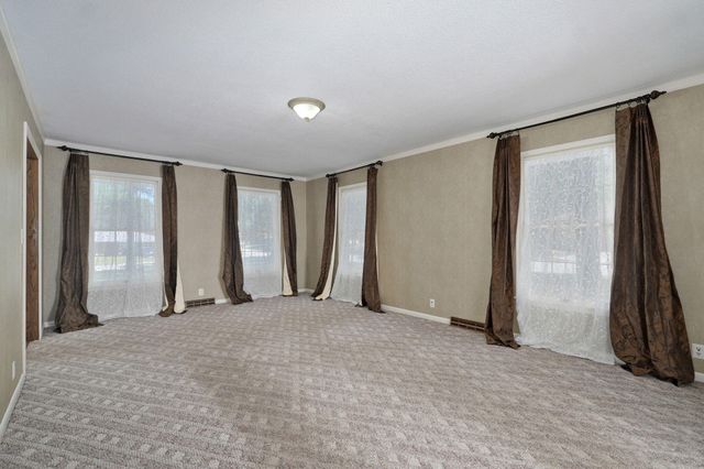 612 E Glendale Street, Aurora, MO 65605