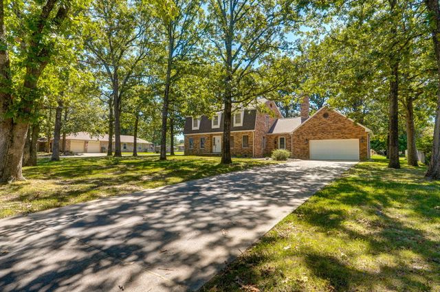 612 E Glendale Street, Aurora, MO 65605