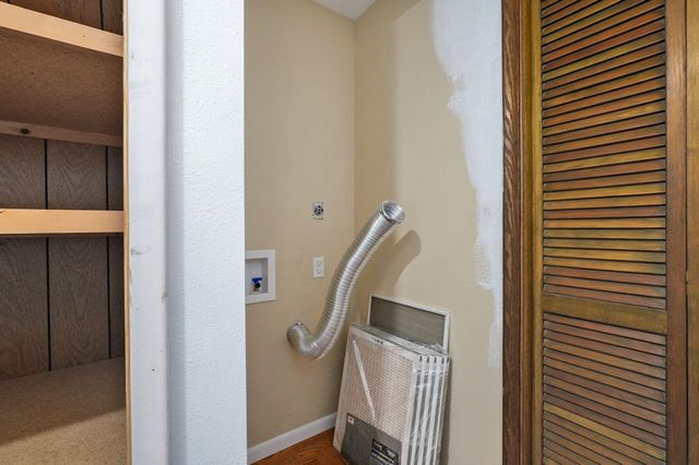 612 E Glendale Street, Aurora, MO 65605