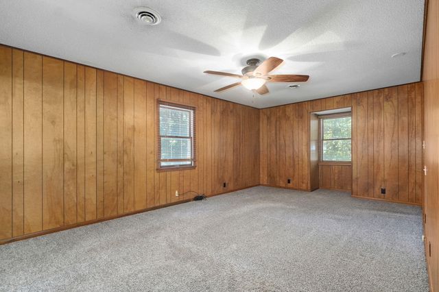 612 E Glendale Street, Aurora, MO 65605