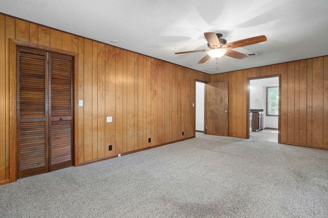 612 E Glendale Street, Aurora, MO 65605