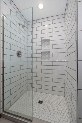 612 E Glendale Street, Aurora, MO 65605