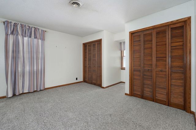 612 E Glendale Street, Aurora, MO 65605