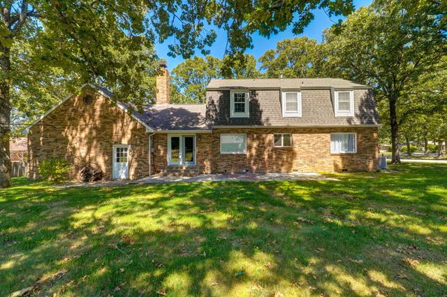 612 E Glendale Street, Aurora, MO 65605