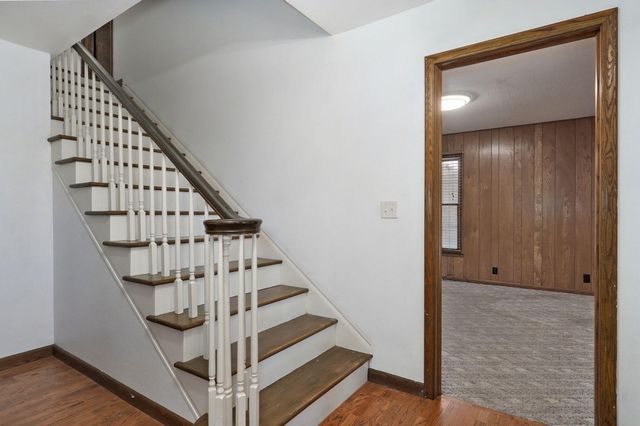 612 E Glendale Street, Aurora, MO 65605