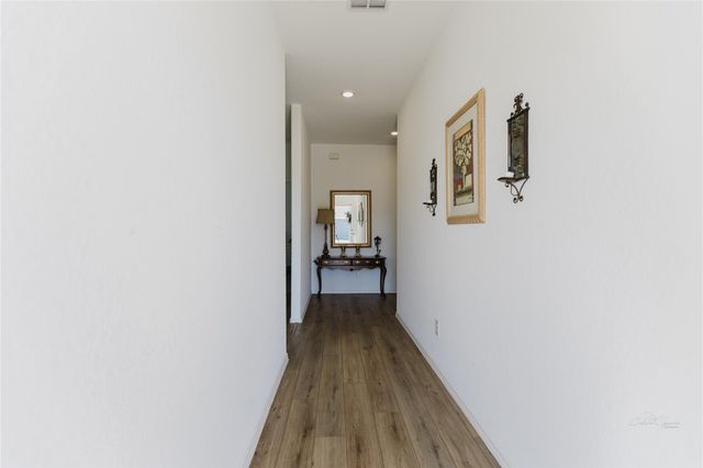 517 Halfmoon DR, Lockhart, TX 78644