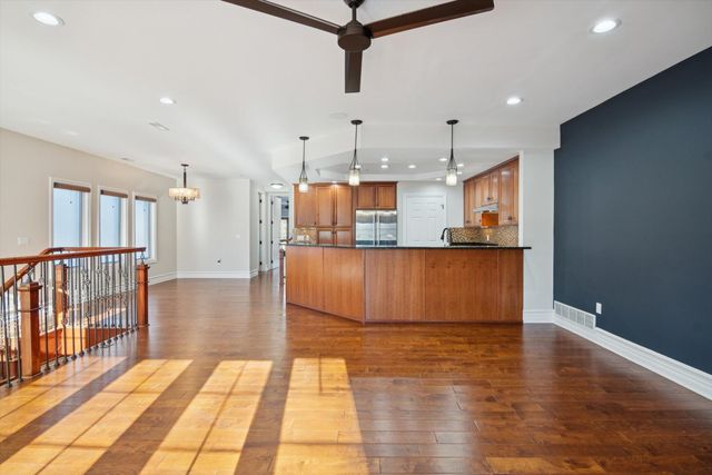 934 W Huron Street, Ann Arbor, MI 48103