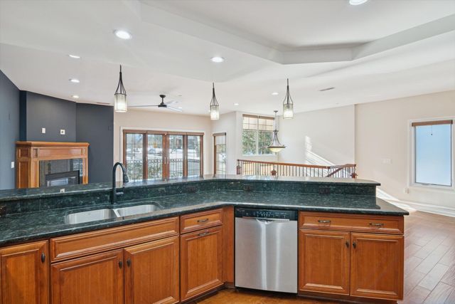 934 W Huron Street, Ann Arbor, MI 48103