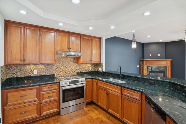 934 W Huron Street, Ann Arbor, MI 48103