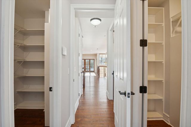 934 W Huron Street, Ann Arbor, MI 48103