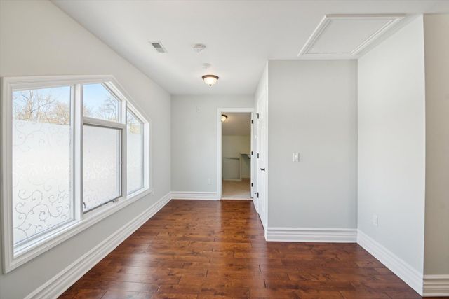 934 W Huron Street, Ann Arbor, MI 48103