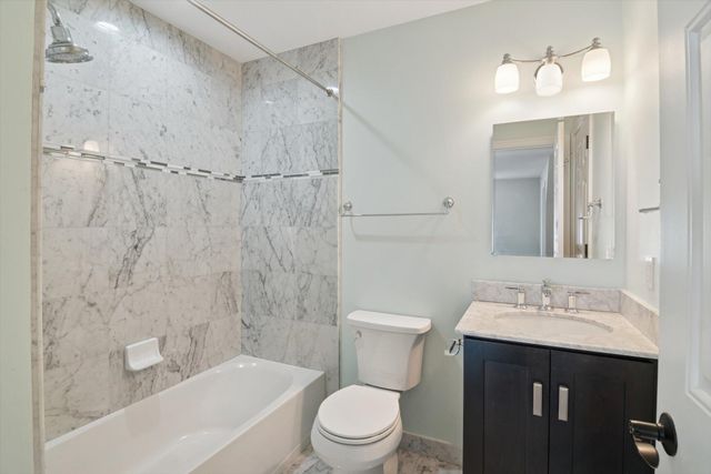 934 W Huron Street, Ann Arbor, MI 48103