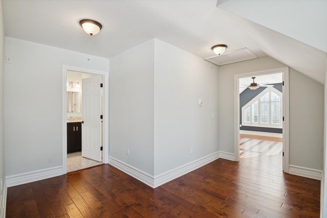 934 W Huron Street, Ann Arbor, MI 48103