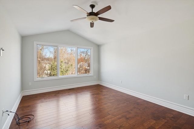 934 W Huron Street, Ann Arbor, MI 48103