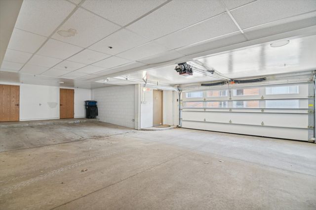 934 W Huron Street, Ann Arbor, MI 48103