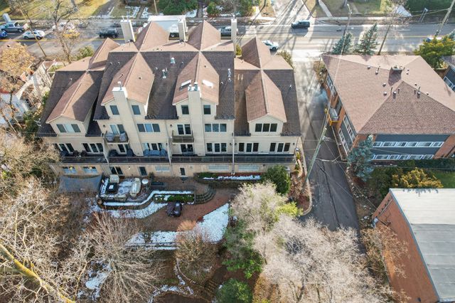 934 W Huron Street, Ann Arbor, MI 48103