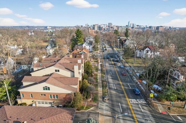 934 W Huron Street, Ann Arbor, MI 48103