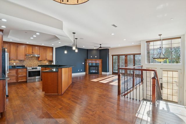 934 W Huron Street, Ann Arbor, MI 48103