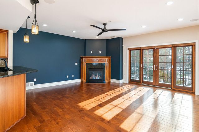 934 W Huron Street, Ann Arbor, MI 48103