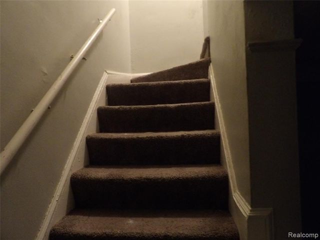 19985 Meyers Road, Detroit, MI 48235