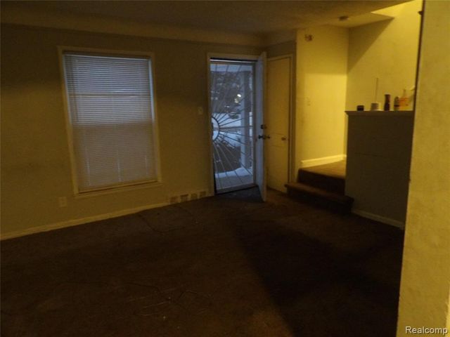 19985 Meyers Road, Detroit, MI 48235