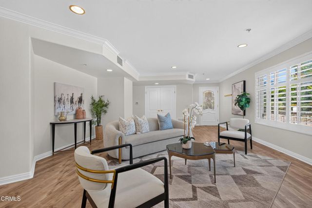 2435 Florencita W 105, Montrose, CA 91020