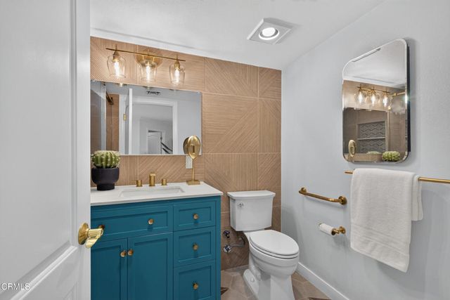 2435 Florencita W 105, Montrose, CA 91020