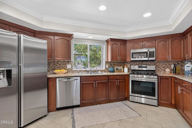 2435 Florencita W 105, Montrose, CA 91020