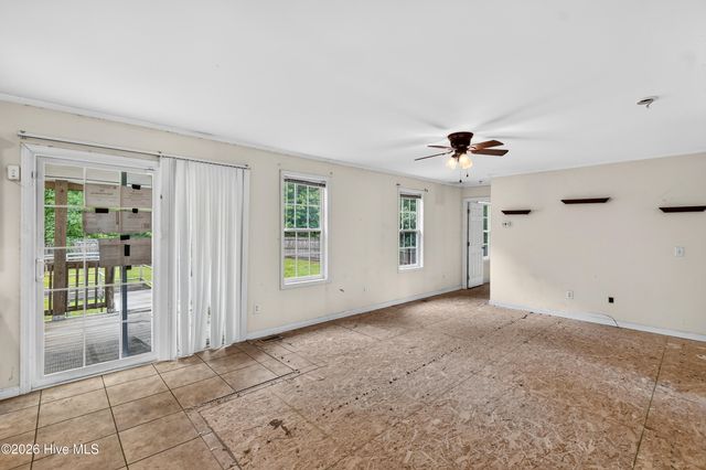 467 Union Bethel Road, Hampstead, NC 28443