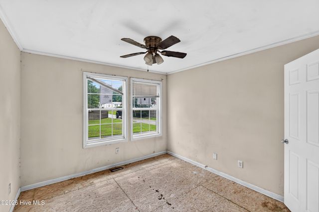 467 Union Bethel Road, Hampstead, NC 28443