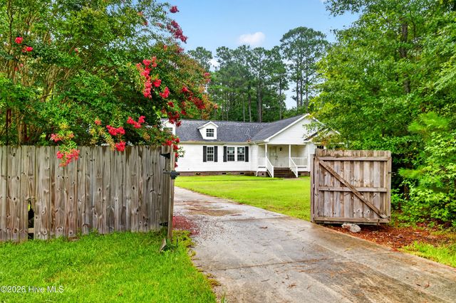 467 Union Bethel Road, Hampstead, NC 28443