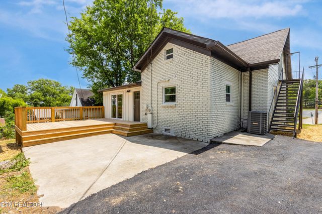 1287 E Harper Ave, Maryville, TN 37804