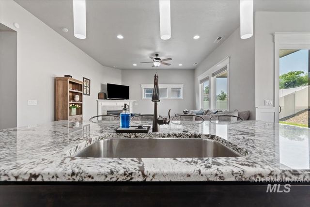 15243 Flora Springs Way, Caldwell, ID 83607