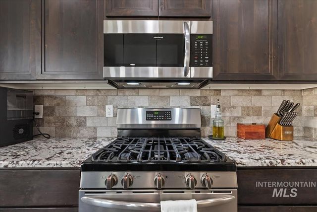 15243 Flora Springs Way, Caldwell, ID 83607