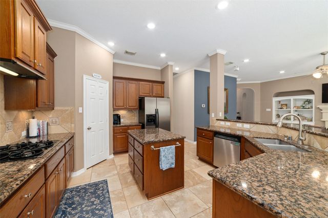 13643 Schumann Trail, Sugar Land, TX 77498