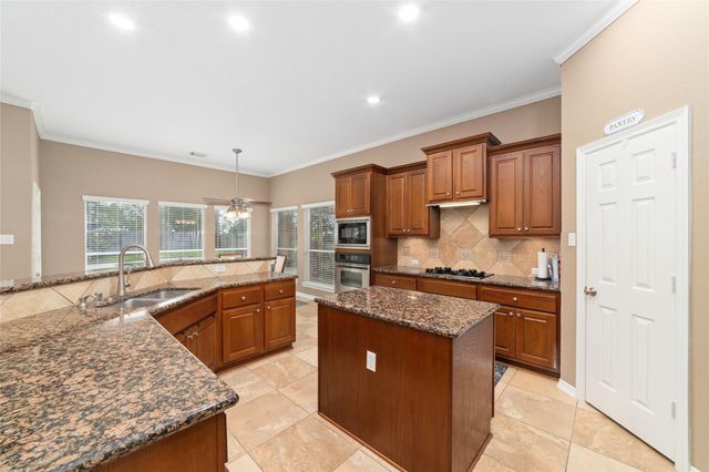 13643 Schumann Trail, Sugar Land, TX 77498