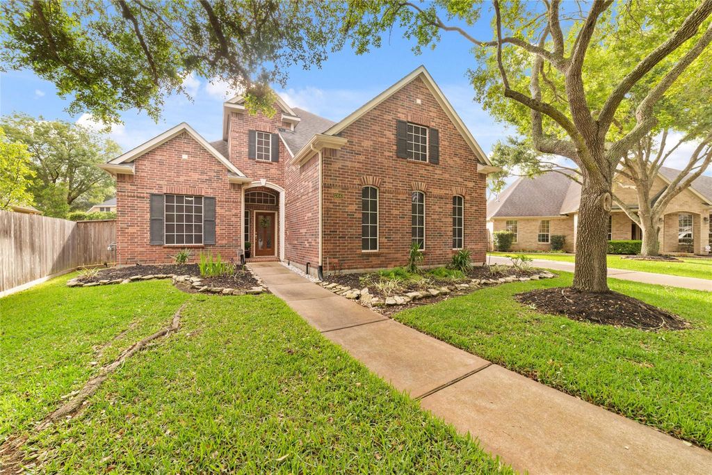 13643 Schumann Trail, Sugar Land, TX 77498