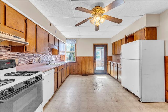 4147 BELL Street, Erie, PA 16511