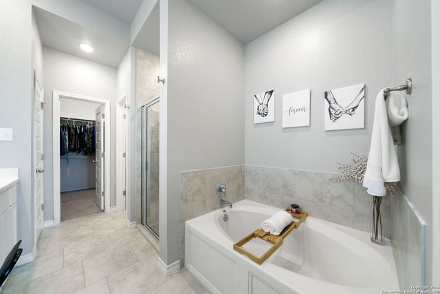 1524 LEEDS PARK, Bulverde, TX 78163