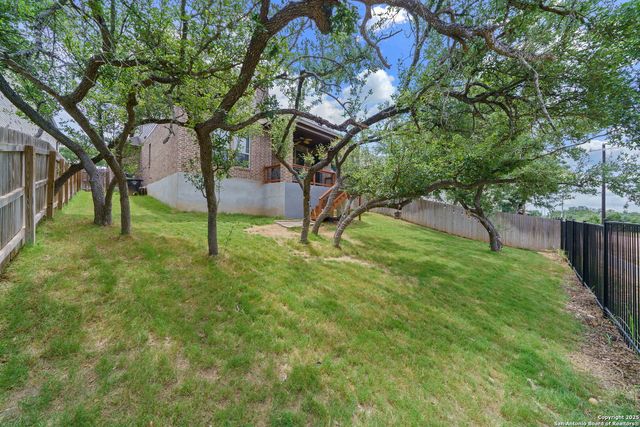 1524 LEEDS PARK, Bulverde, TX 78163