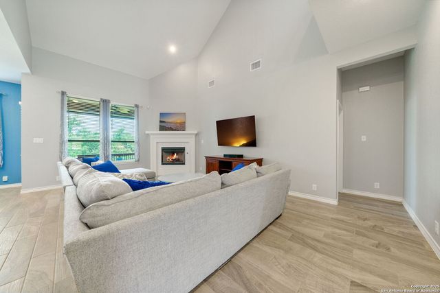 1524 LEEDS PARK, Bulverde, TX 78163