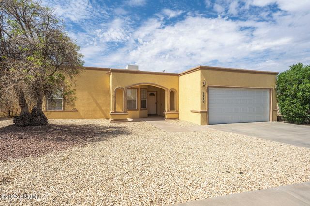 2417 Bugatti Drive, Las Cruces, NM 88001