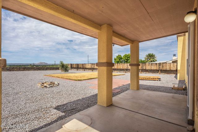 2417 Bugatti Drive, Las Cruces, NM 88001